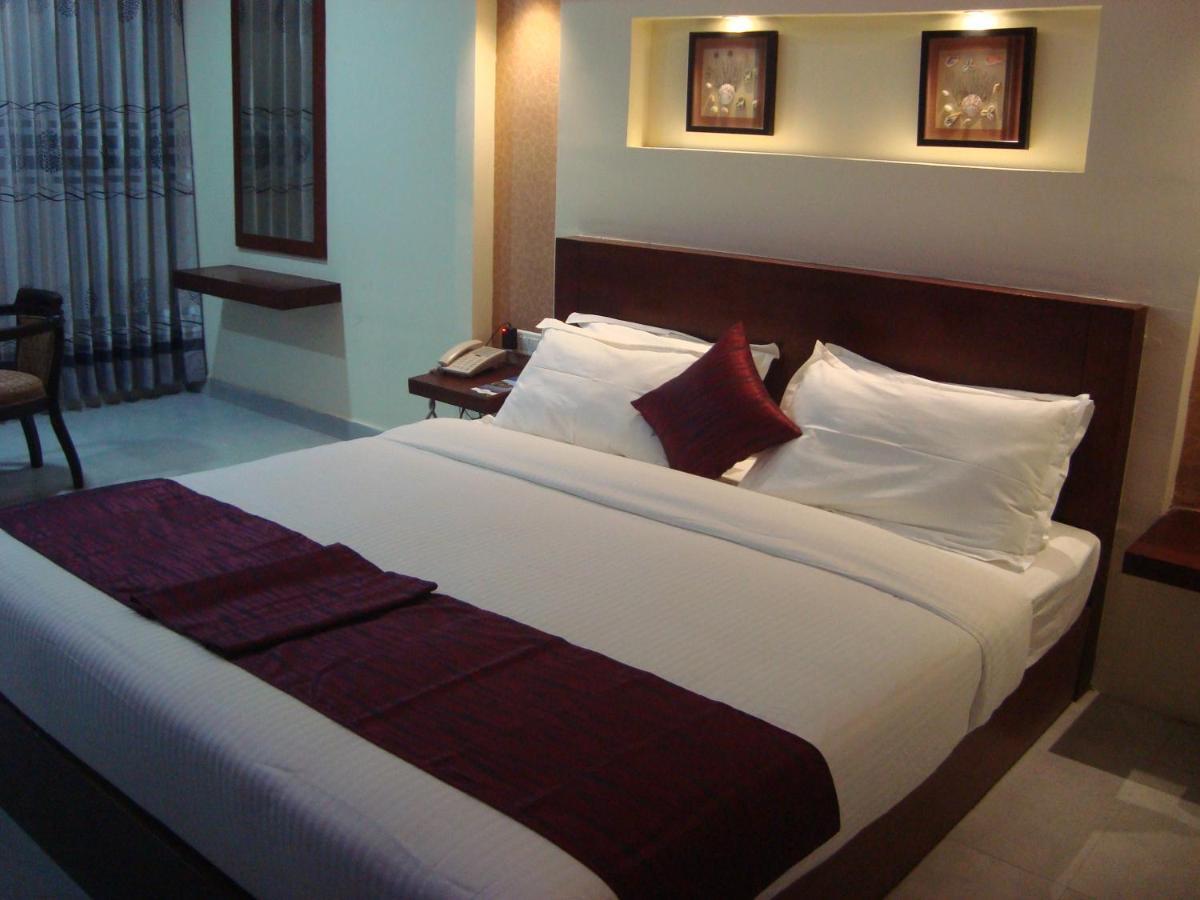 Rouba Residency Hotel Ponnāni Dış mekan fotoğraf