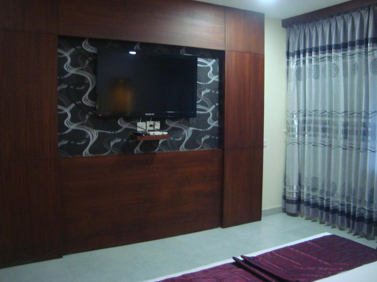 Rouba Residency Hotel Ponnāni Dış mekan fotoğraf