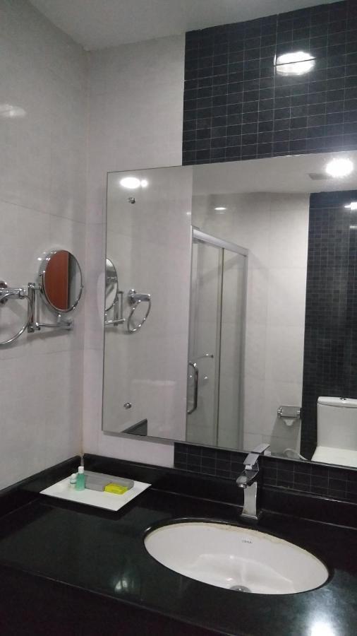 Rouba Residency Hotel Ponnāni Dış mekan fotoğraf